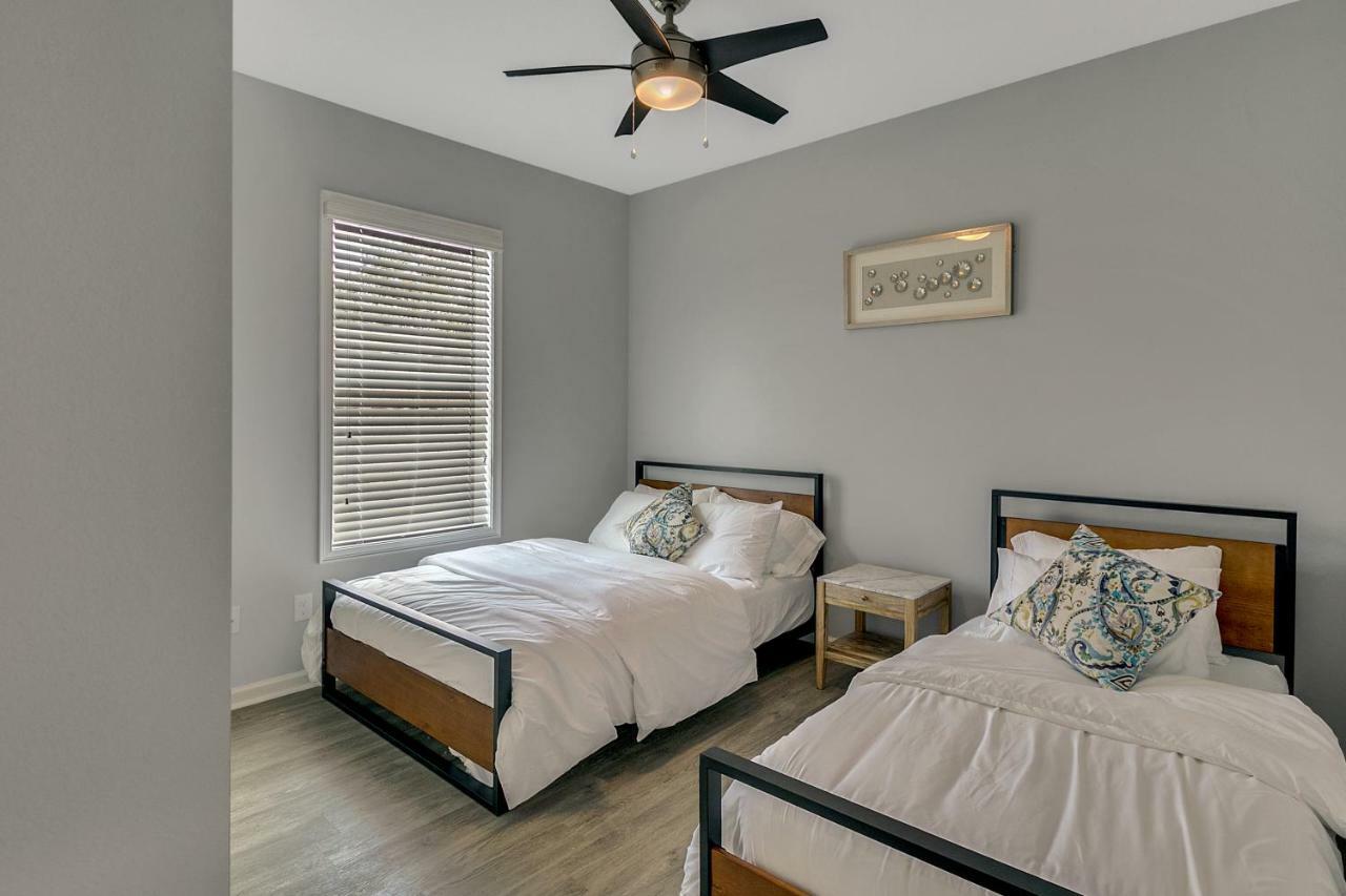Apartmán New 3/2 Duplex Minutes From Heart Of Tampa -Unit B Exteriér fotografie